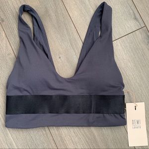 •NWT• FABLETICS Valetta Midi Sports Bra